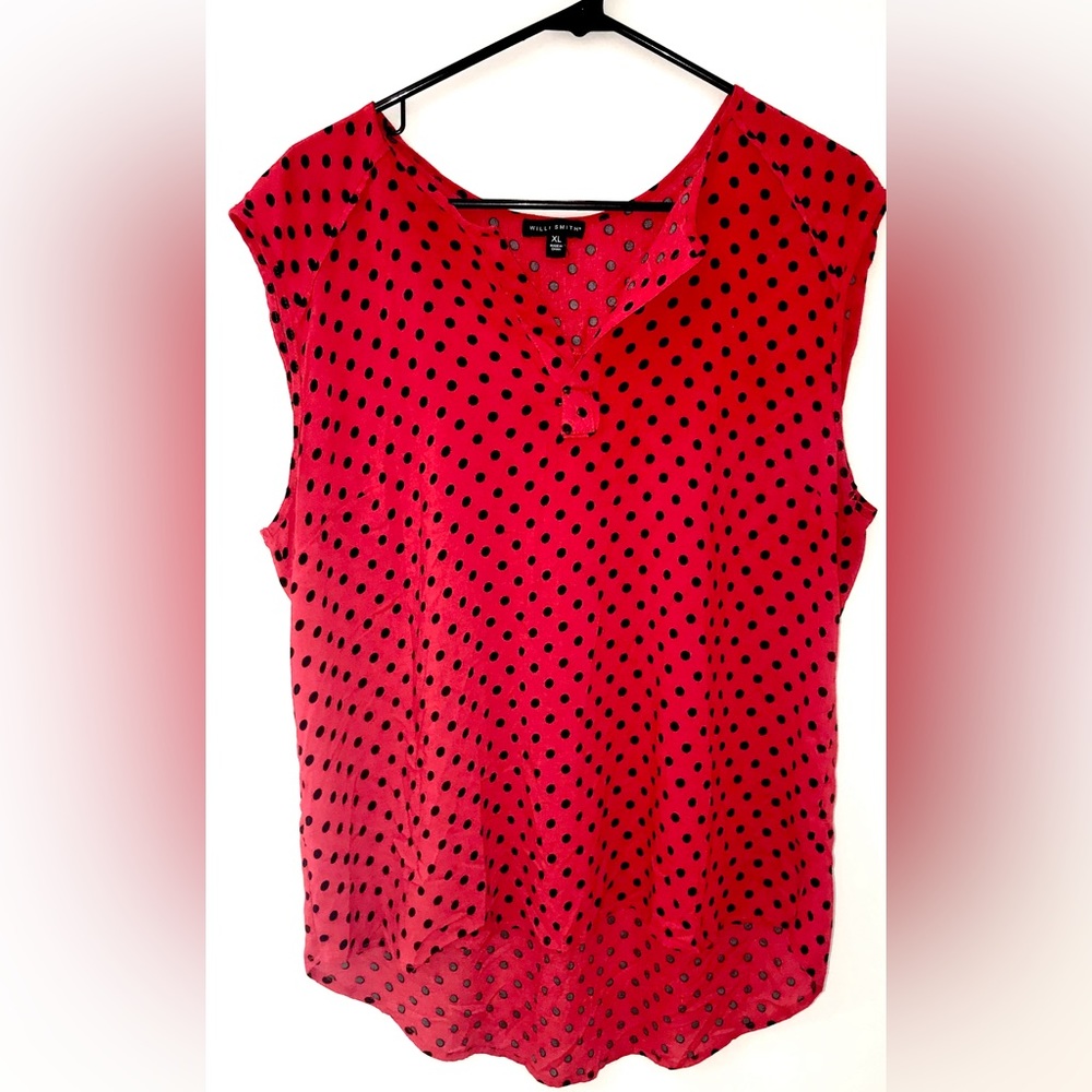Ladies XL black and red polka dot top.